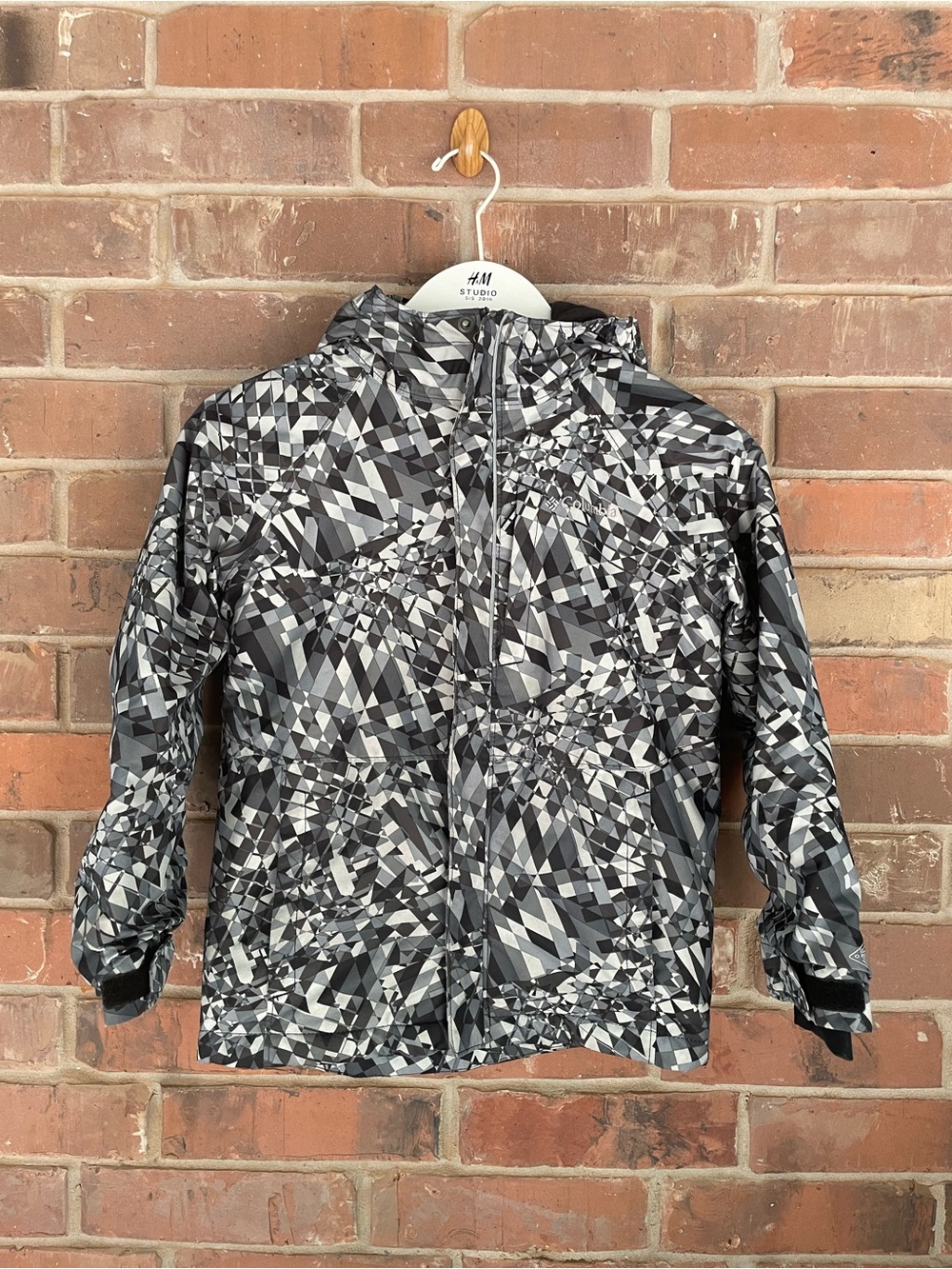 Columbia Omni tech Boy Geometric Hooded Jacket size S #178